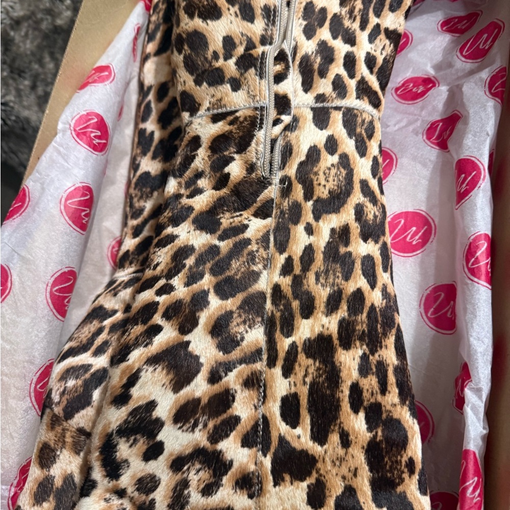 Snow leopard size 10 Matisse fur leather boots